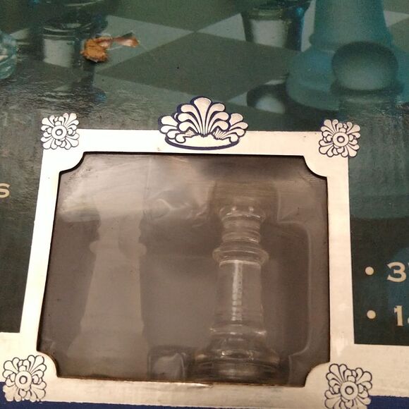 Glass Chess Set - Picture 4 of 8